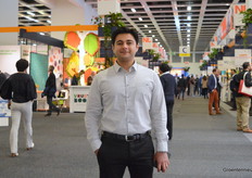 Orchan Kulijev of Orance did a tour of the fair